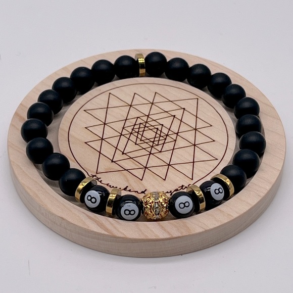 8 ball bracelet - Picture 3 of 6